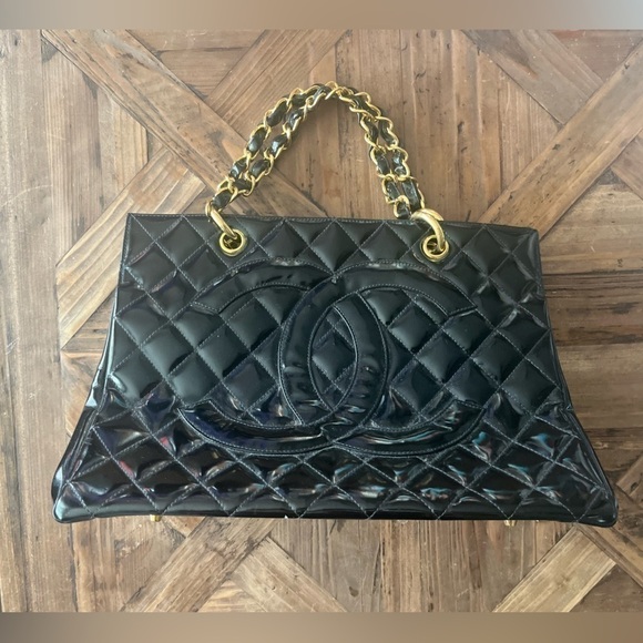 Chanel Vintage Bag - Picture 5 of 11